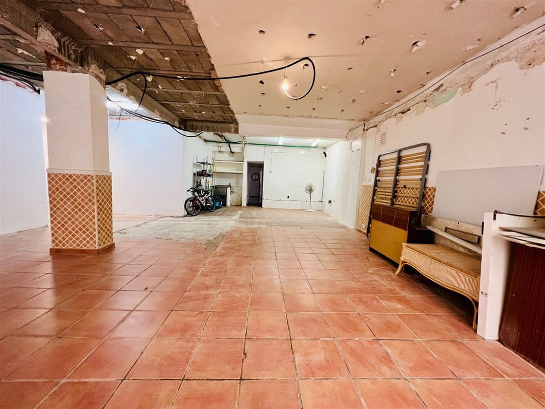 Bar/Restaurante de 2 habitaciones en Calpe / Calp en venta con piscina - 250.000 € (Ref: 7994135)