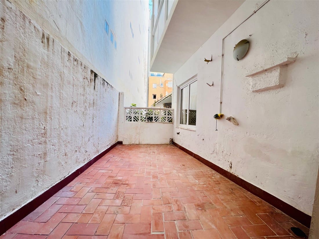 Bar/Restaurante de 2 habitaciones en Calpe / Calp en venta con piscina - 250.000 € (Ref: 7994135)