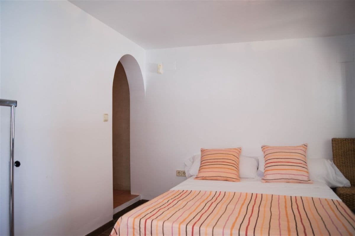 7 Zimmer Villa zu verkaufen in Benissa mit Pool - 1.050.000 € (Ref: 8779032)