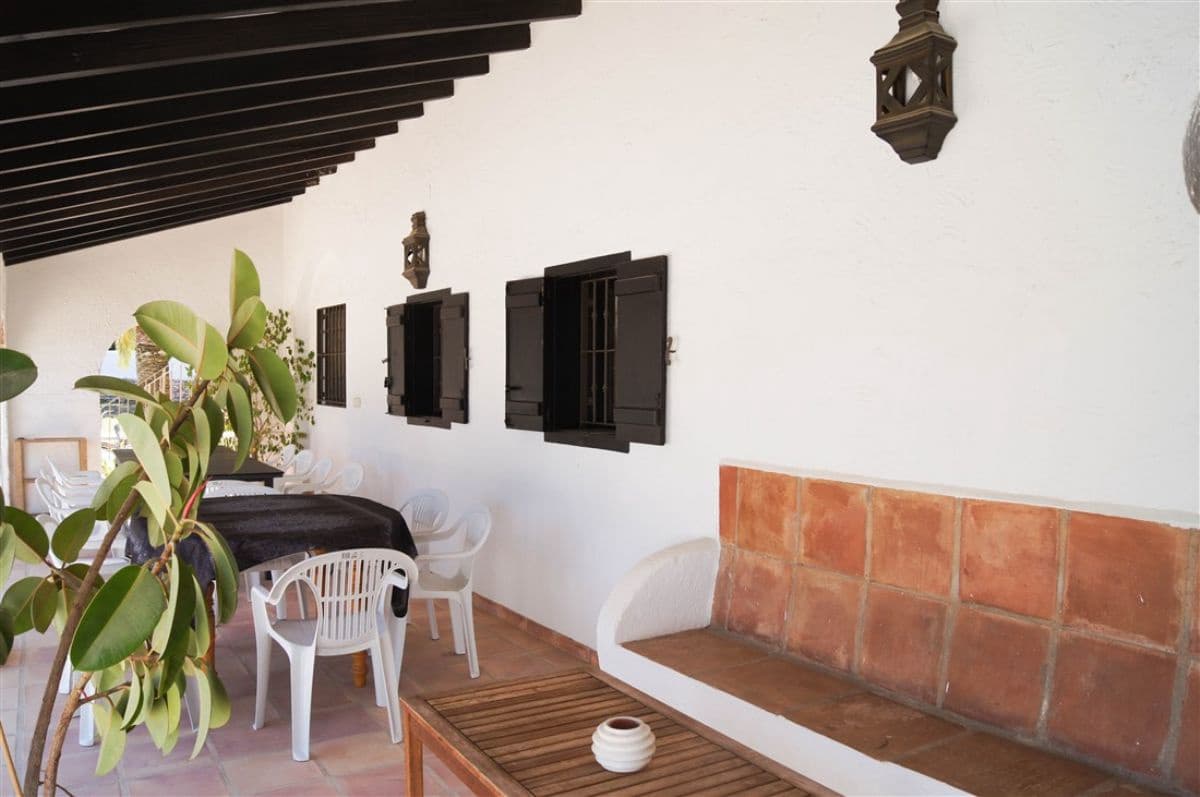 7 Zimmer Villa zu verkaufen in Benissa mit Pool - 1.050.000 € (Ref: 8779032)