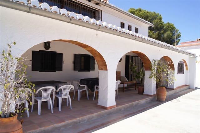 7 bedroom Villa for sale in Benissa with pool - € 1,050,000 (Ref: 8779032)