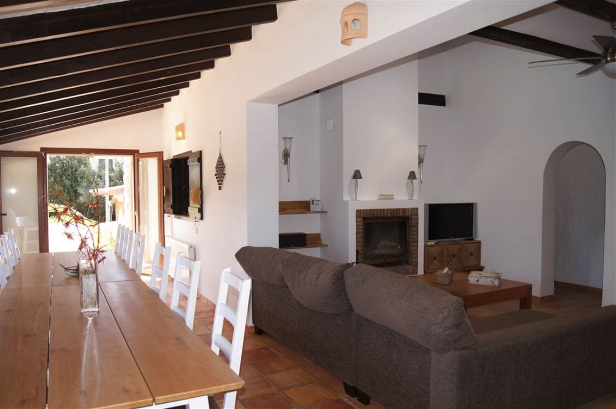 7 chambre Villa/Maison à vendre à Benissa avec piscine - 1 050 000 € (Ref: 8779032)