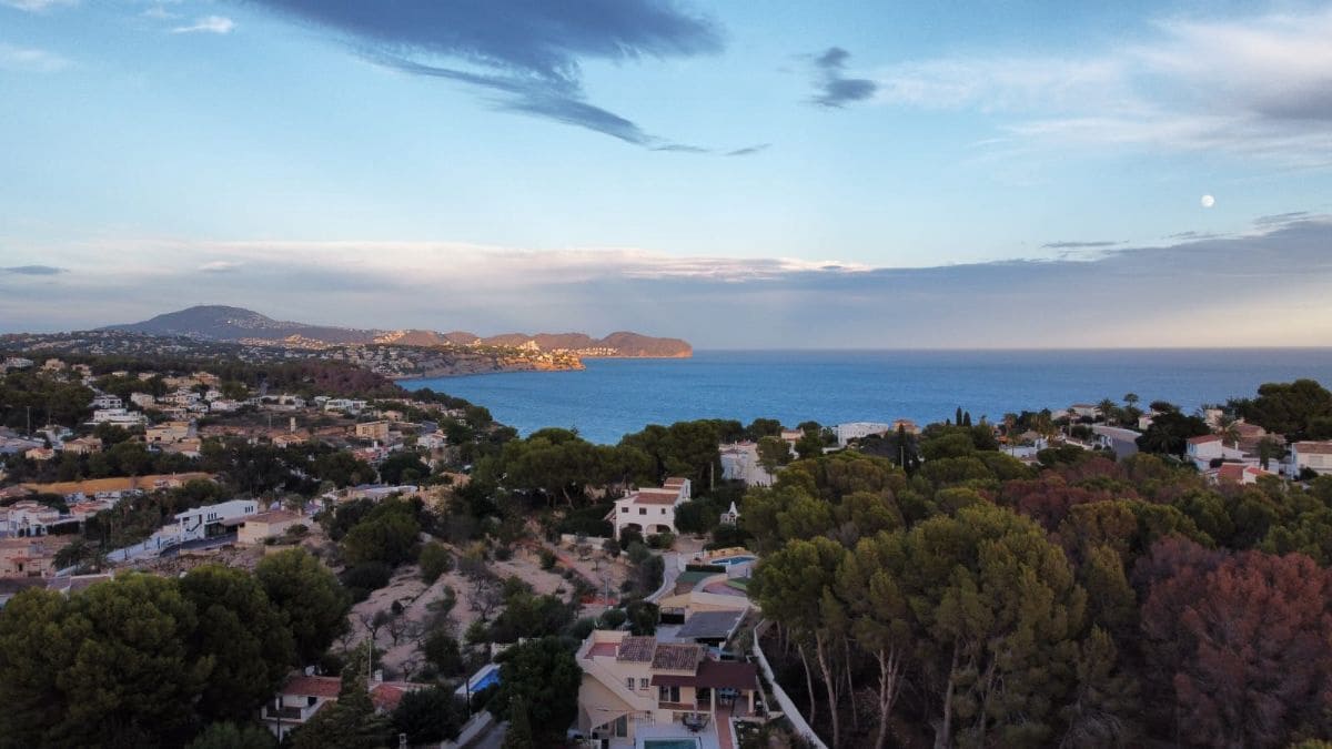 7 chambre Villa/Maison à vendre à Benissa avec piscine - 1 050 000 € (Ref: 8779032)