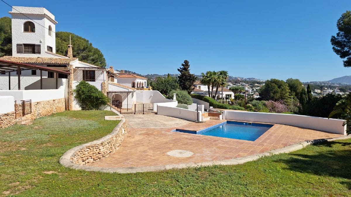 7 chambre Villa/Maison à vendre à Benissa avec piscine - 1 050 000 € (Ref: 8779032)