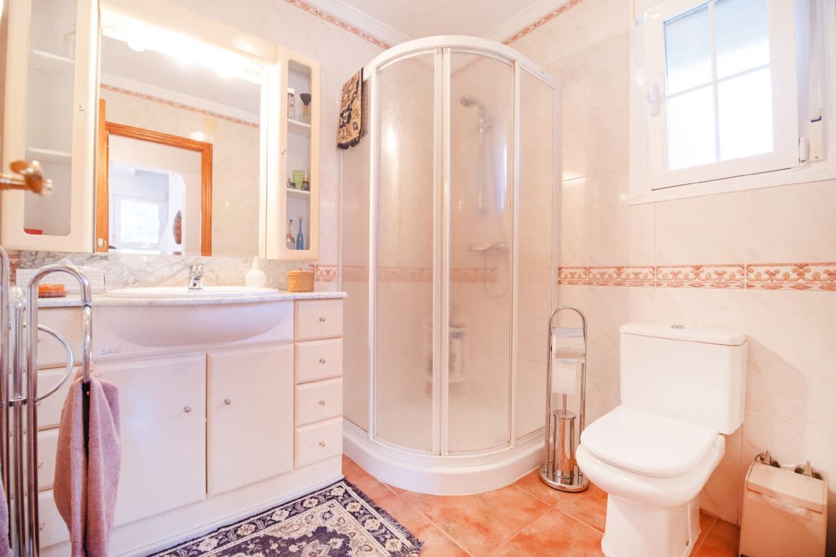 5 Zimmer Villa zu verkaufen in Calpe / Calp mit Pool - 726.500 € (Ref: 8820881)