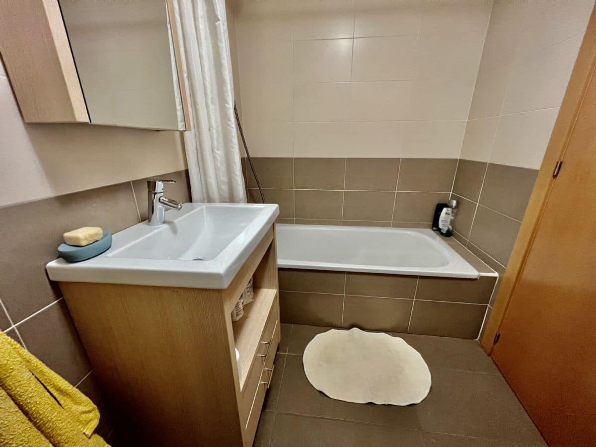 2 soveværelse Lejlighed til salg i Calpe / Calp med swimmingpool - € 300.000 (Ref: 9015495)