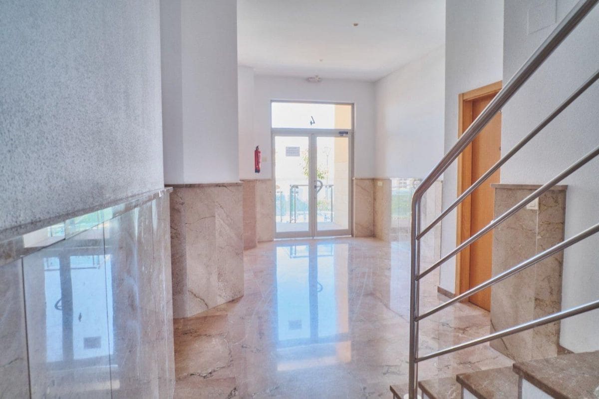 2 soveværelse Lejlighed til salg i Calpe / Calp med swimmingpool - € 300.000 (Ref: 9015495)