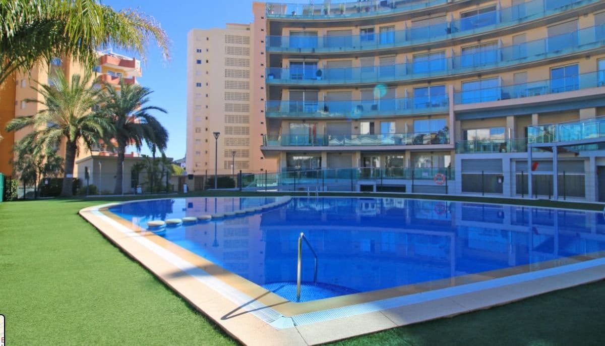 2 soveværelse Lejlighed til salg i Calpe / Calp med swimmingpool - € 300.000 (Ref: 9015495)