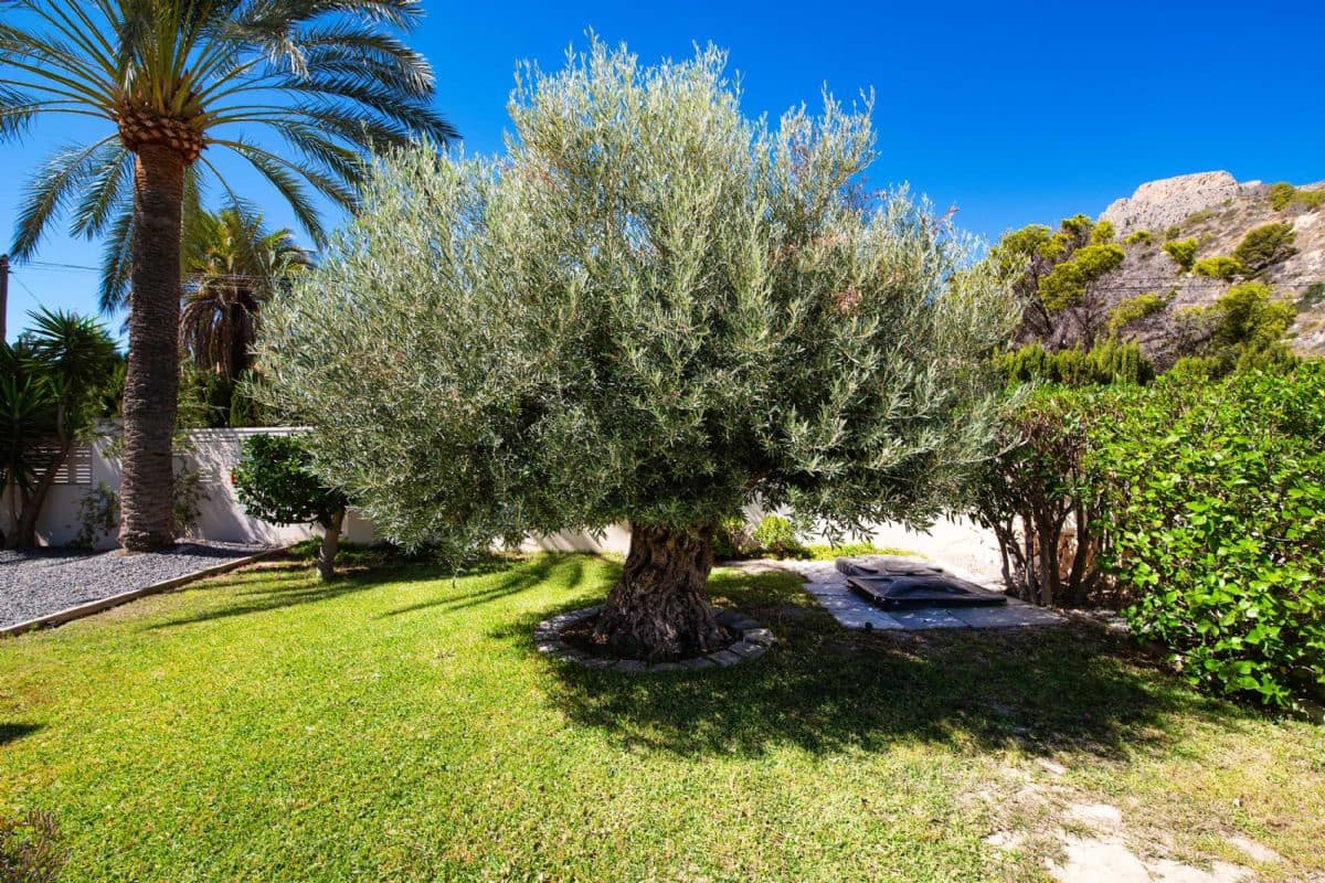 5 makuuhuone Huvila myytävänä paikassa Calpe / Calp mukana uima-altaan - 780 000 € (Ref: 9265105)