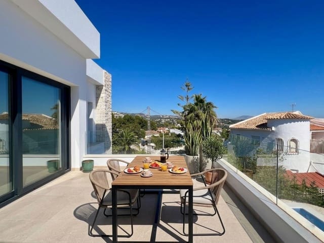 3 soveværelse Villa til salg i Benissa med swimmingpool - € 1.175.000 (Ref: 9671119)