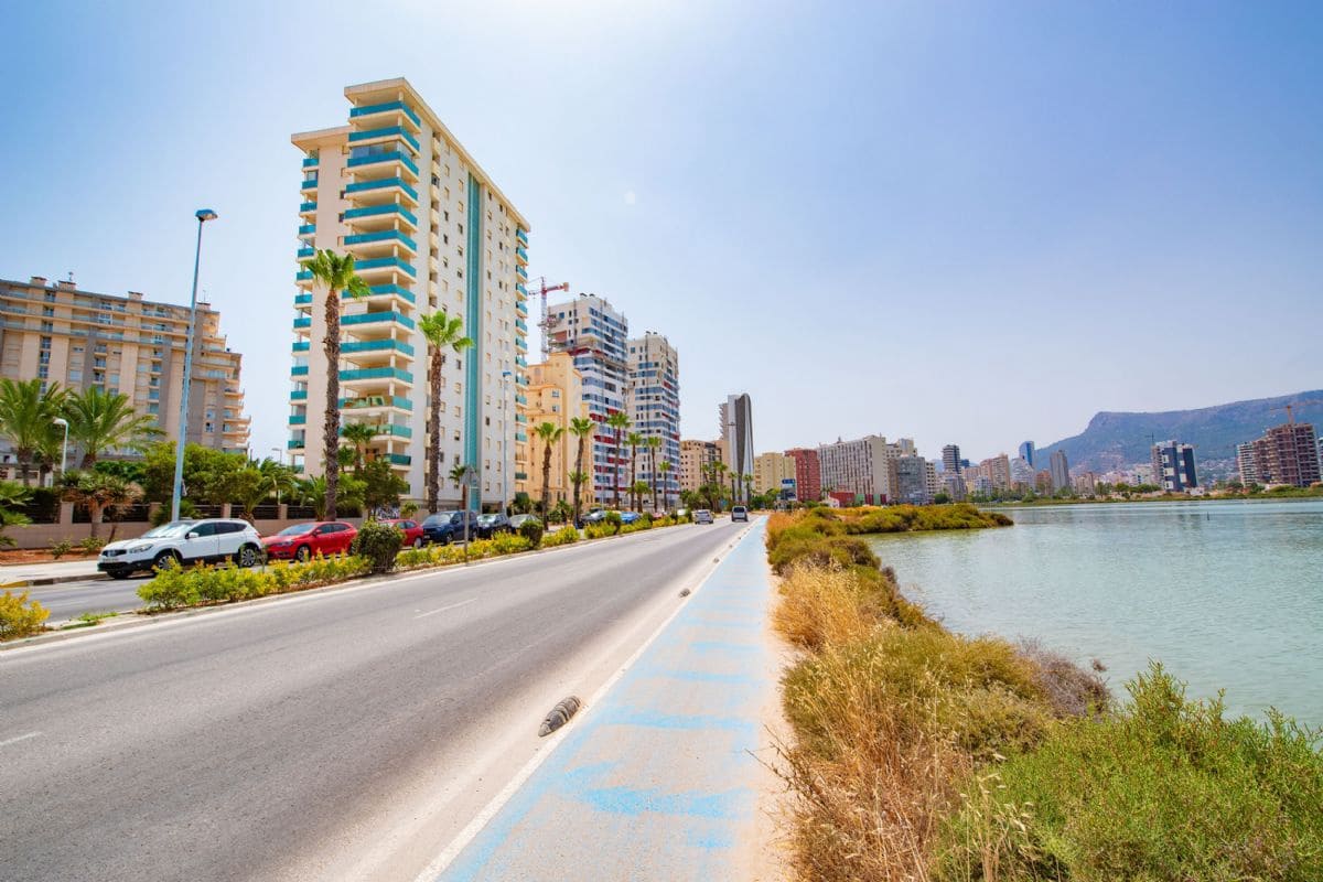 2 sovrum Lägenhet till salu i Calpe / Calp med pool - 350 000 € (Ref: 9969029)