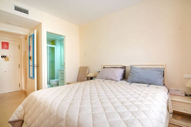 2 bedroom Apartment for sale in Puerto, Calpe / Calp with pool - € 350,000 (Ref: 9969029)
