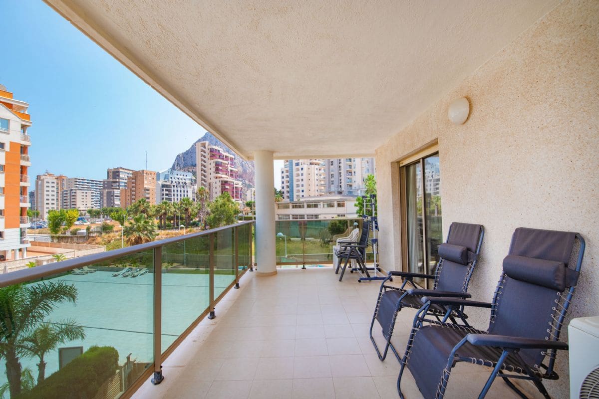2 sovrum Lägenhet till salu i Calpe / Calp med pool - 350 000 € (Ref: 9969029)