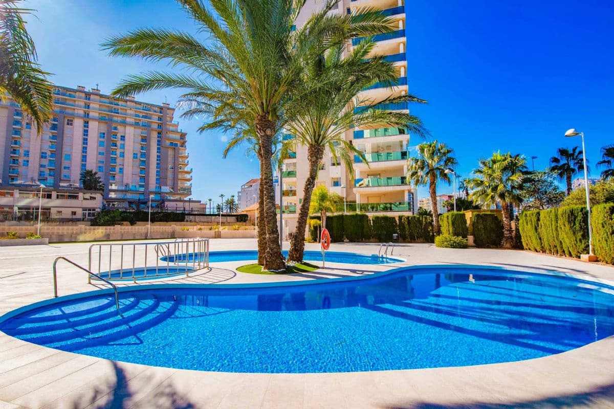 2 sovrum Lägenhet till salu i Calpe / Calp med pool - 350 000 € (Ref: 9969029)