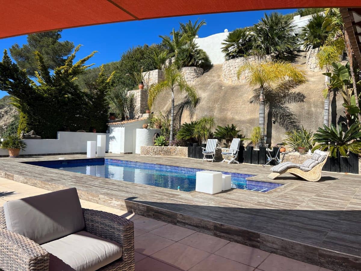 3 slaapkamer Villa te koop in Calpe / Calp met zwembad - € 900.000 (Ref: 9981489)