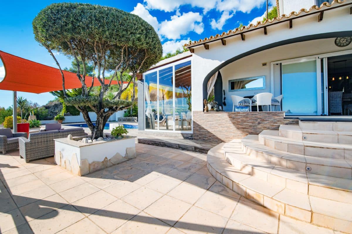 3 slaapkamer Villa te koop in Calpe / Calp met zwembad - € 900.000 (Ref: 9981489)