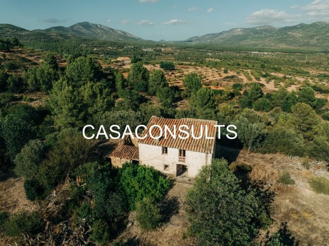 4 slaapkamer Finca/Landhuis te koop in Les Useres - € 85.000 (Ref: 10076650)