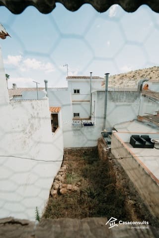 3 bedroom Townhouse for sale in Vilafamés - € 50,000 (Ref: 10099446)