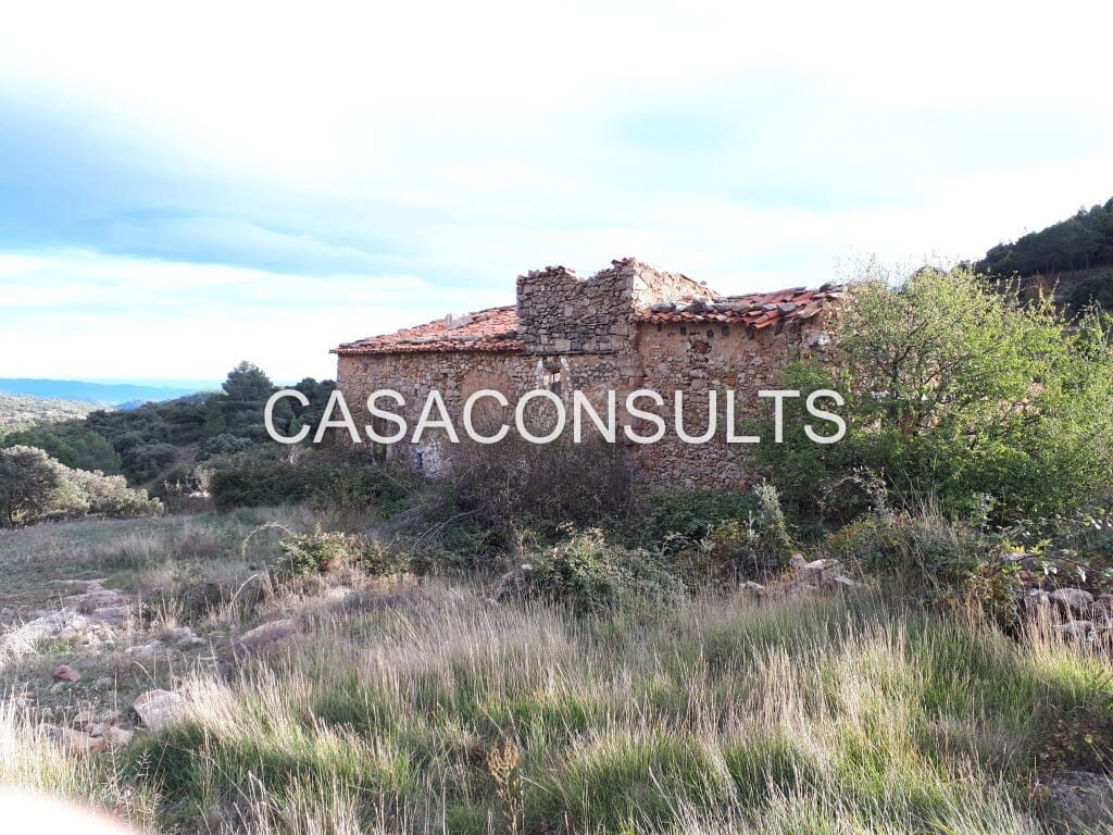 10 soveværelse Rækkehus til salg i Llucena  - € 115.000 (Ref: 5009669)