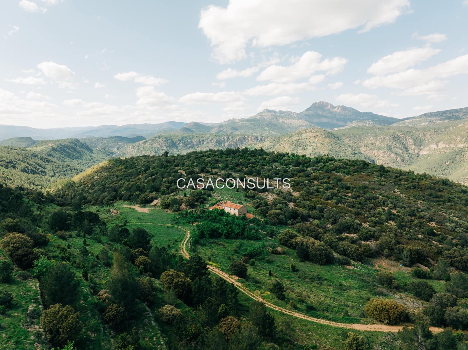 10 soveværelse Rækkehus til salg i Llucena  - € 115.000 (Ref: 5009669)