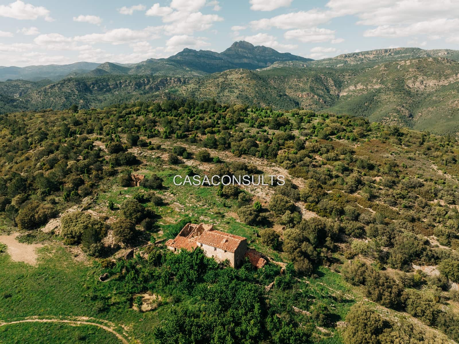 10 soveværelse Rækkehus til salg i Llucena  - € 115.000 (Ref: 5009669)