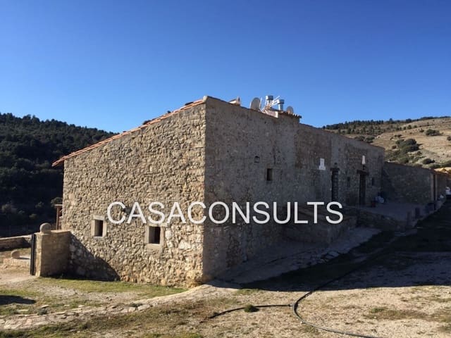 5 bedroom Villa for sale in Puertomingalvo with garage - € 550,000 (Ref: 5009675)