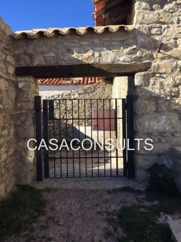 5 bedroom Villa for sale in Puertomingalvo with garage - € 550,000 (Ref: 5009675)