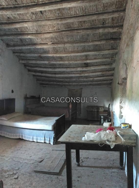 4 soveværelse Villa til salg i Les Useres med garage - € 66.000 (Ref: 5012997)