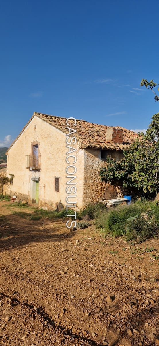 4 soveværelse Villa til salg i Les Useres med garage - € 66.000 (Ref: 5012997)