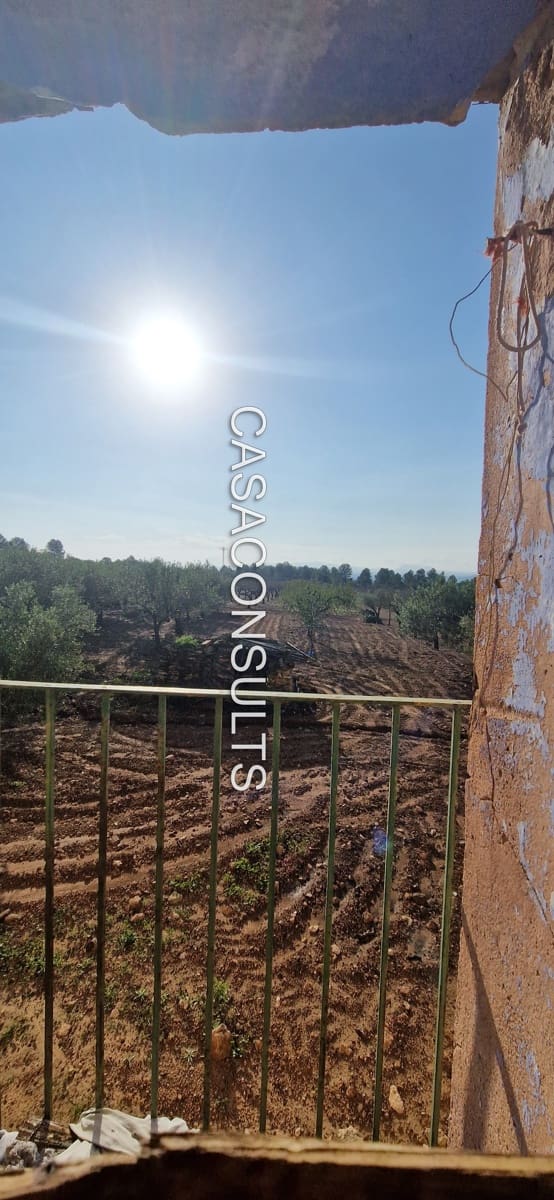 4 soveværelse Villa til salg i Les Useres med garage - € 66.000 (Ref: 5012997)