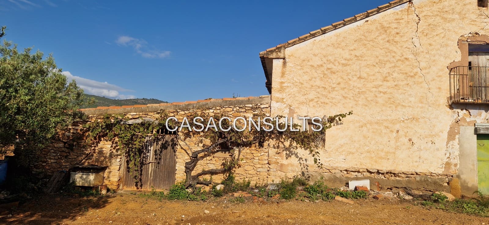 4 soveværelse Villa til salg i Les Useres med garage - € 66.000 (Ref: 5012997)