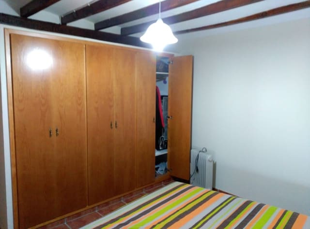 4 bedroom Townhouse for sale in Llucena  - € 110,000 (Ref: 5013892)