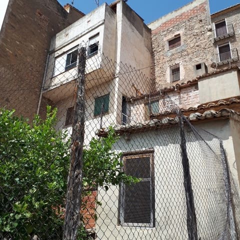 3 bedroom Townhouse for sale in Llucena  - € 80,000 (Ref: 5013991)