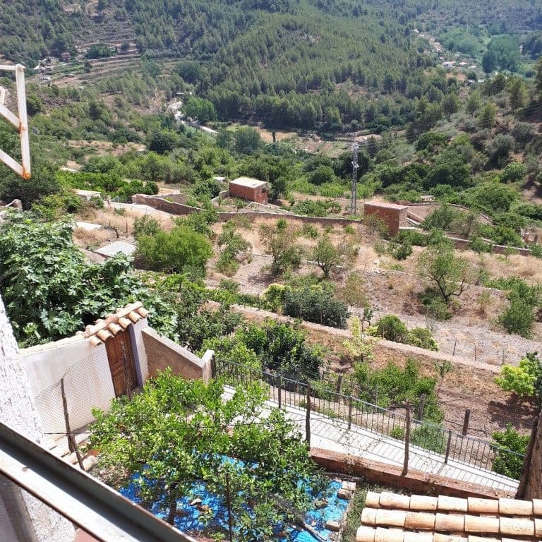 3 soveværelse Byhus til salg i Llucena  - € 80.000 (Ref: 5013991)