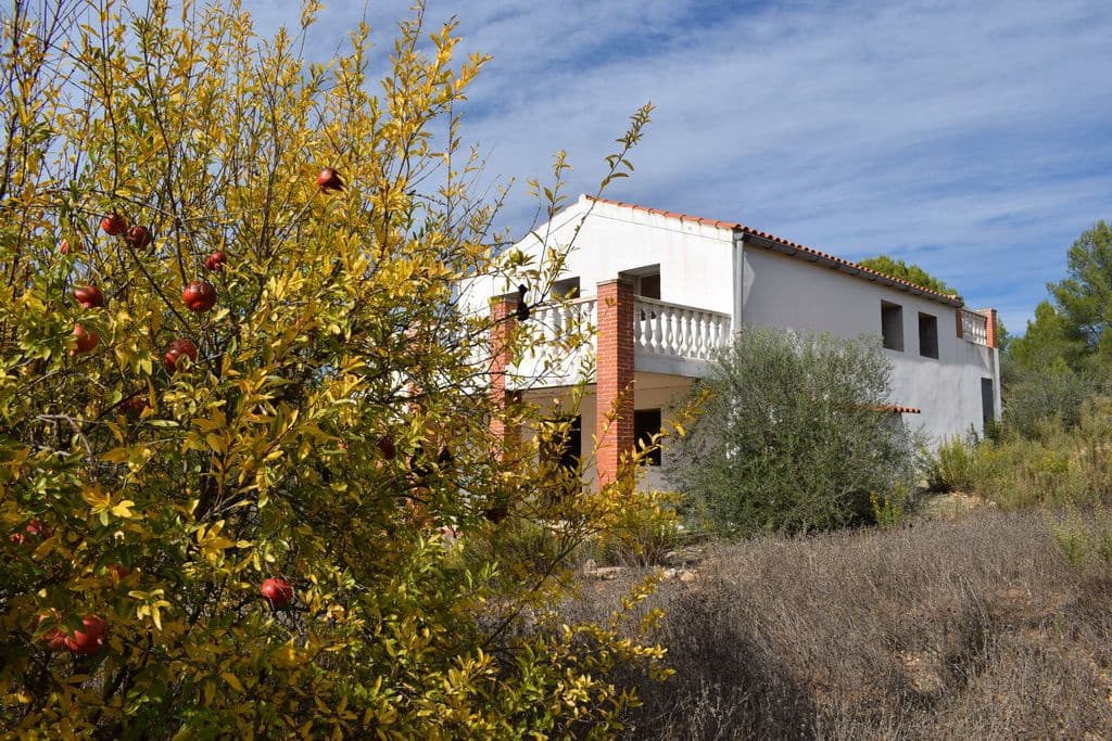 6 bedroom Villa for sale in Vall d'Alba - € 200,000 (Ref: 5673345)