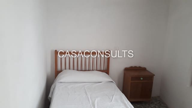 8 bedroom Townhouse for sale in Llucena  - € 85,000 (Ref: 5700124)