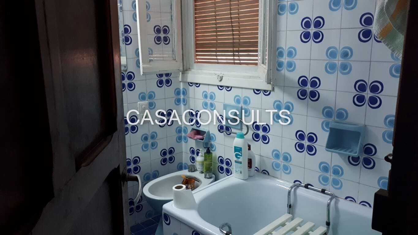 8 soveværelse Byhus til salg i Llucena  - € 85.000 (Ref: 5700124)