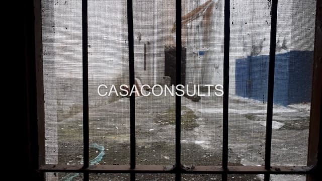 8 bedroom Townhouse for sale in Llucena  - € 85,000 (Ref: 5700124)