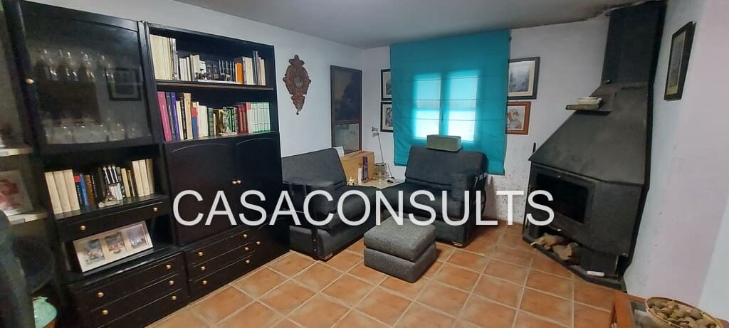 5 slaapkamer Villa te koop in Albocasser met garage - € 220.000 (Ref: 6464045)