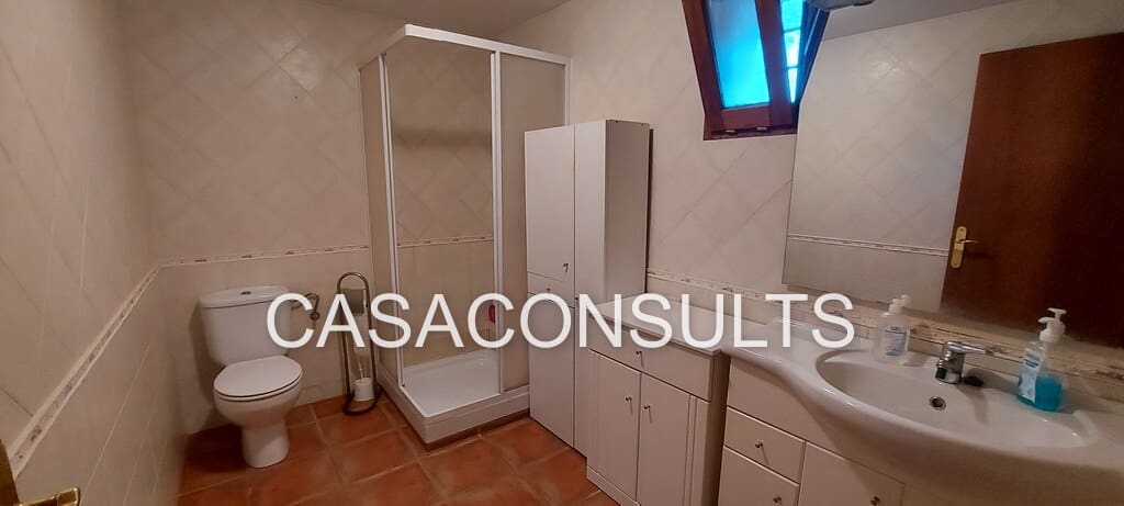 5 slaapkamer Villa te koop in Albocasser met garage - € 220.000 (Ref: 6464045)