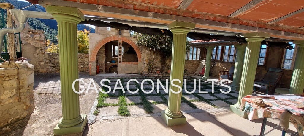 5 slaapkamer Villa te koop in Albocasser met garage - € 220.000 (Ref: 6464045)