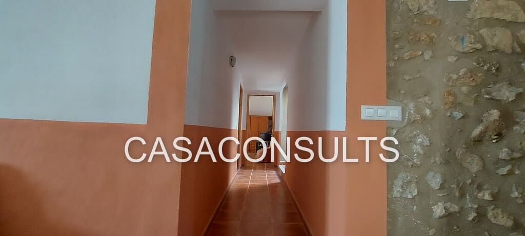 5 slaapkamer Villa te koop in Albocasser met garage - € 220.000 (Ref: 6464045)