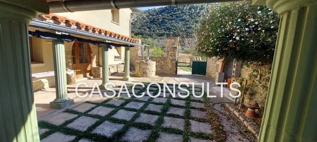 5 soveværelse Villa til salg i Albocàsser med garage - € 220.000 (Ref: 6464045)