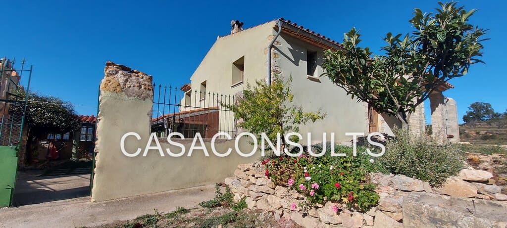 5 slaapkamer Villa te koop in Albocasser met garage - € 220.000 (Ref: 6464045)