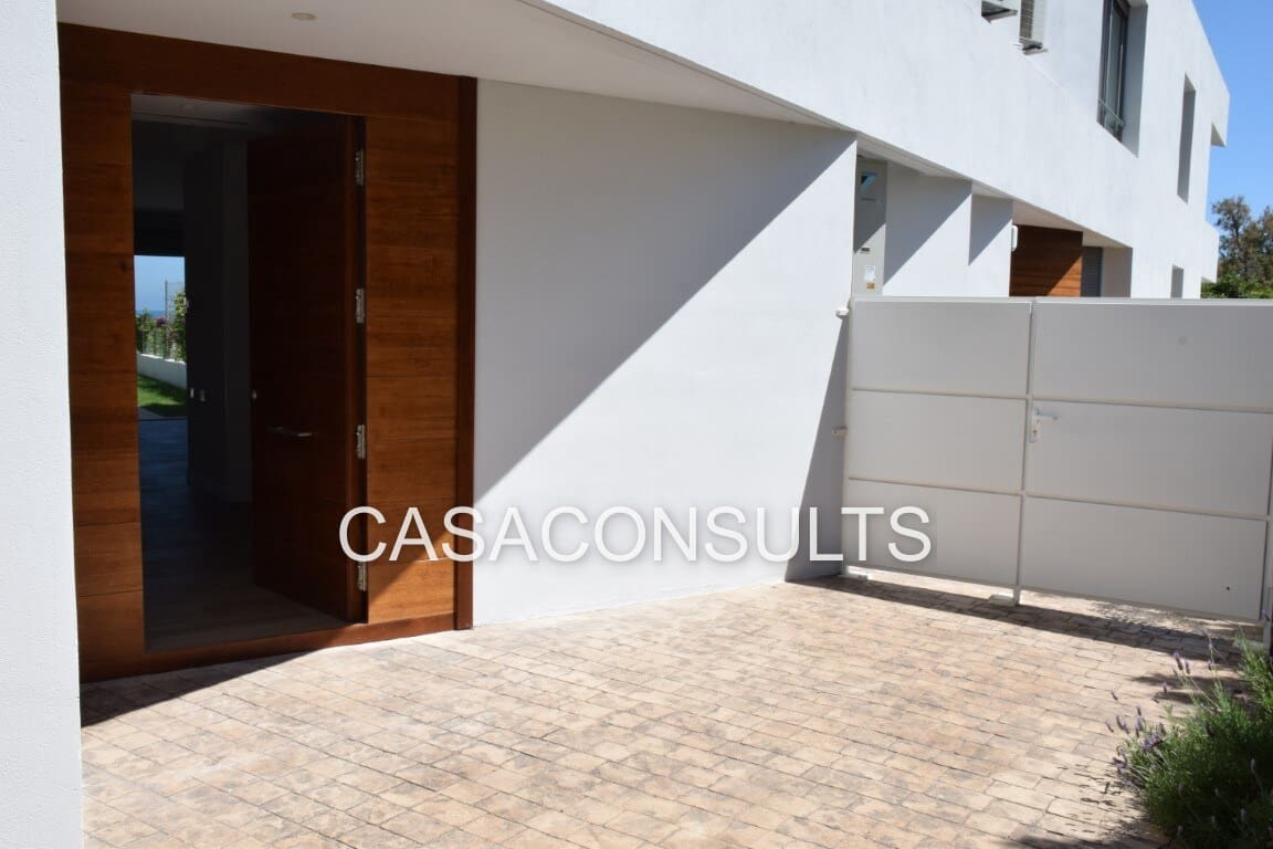 3 soveværelse Villa til salg i Alcossebre med swimmingpool garage - € 990.000 (Ref: 6580613)