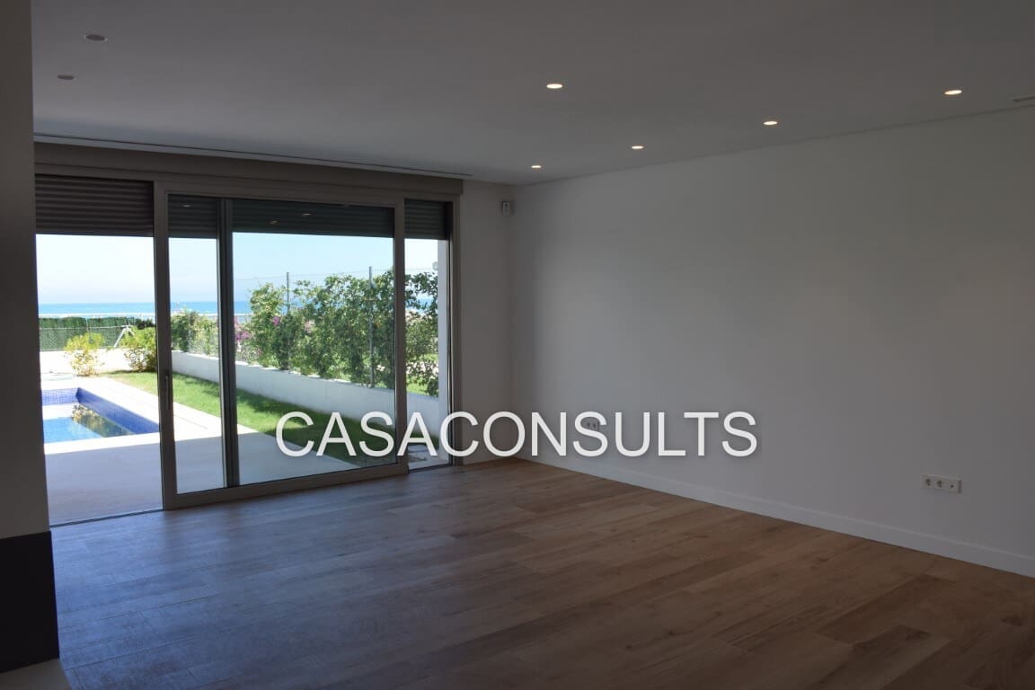 3 soveværelse Villa til salg i Alcossebre med swimmingpool garage - € 990.000 (Ref: 6580613)