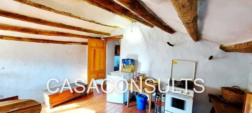 7 soveværelse Villa til salg i Atzeneta del Maestrat - € 150.000 (Ref: 6836856)