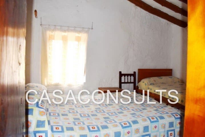 4 soveværelse Villa til salg i Atzeneta del Maestrat - € 55.000 (Ref: 6890635)