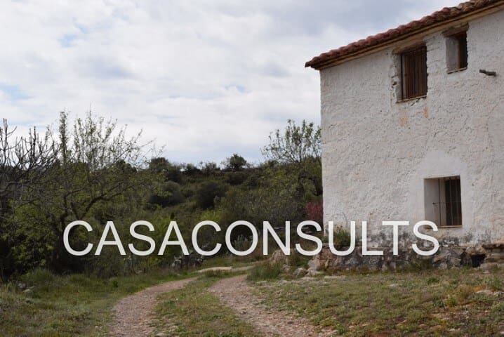 4 soveværelse Villa til salg i Atzeneta del Maestrat - € 55.000 (Ref: 6890635)