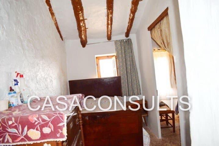 4 soveværelse Villa til salg i Atzeneta del Maestrat - € 55.000 (Ref: 6890635)